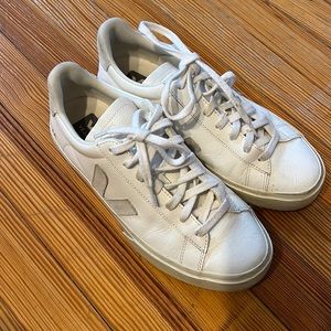 Veja Campo Sneaker in Extra White size 41 us 10